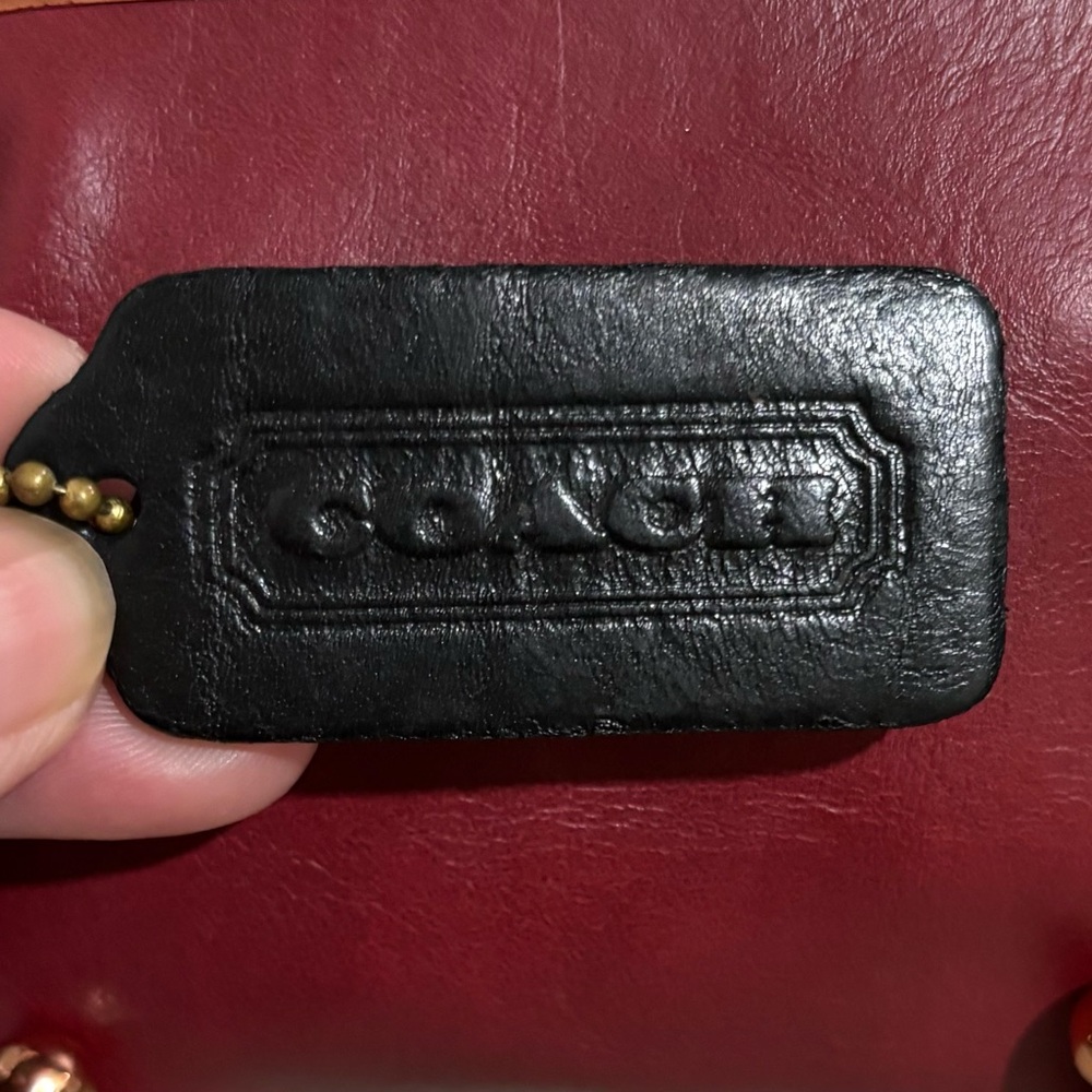 Coach Vintage Leather Hangtag
